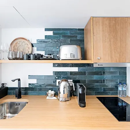 Regras & Garden By Benefit Collection A