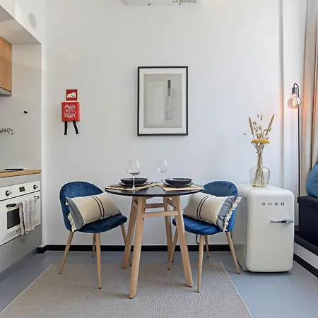 Regras & Garden By Benefit Collection A Porto