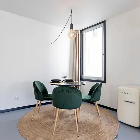 Regras & Garden By Benefit Collection A Apartment