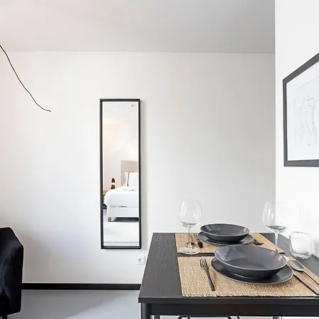 Regras & Garden By Benefit Collection A *