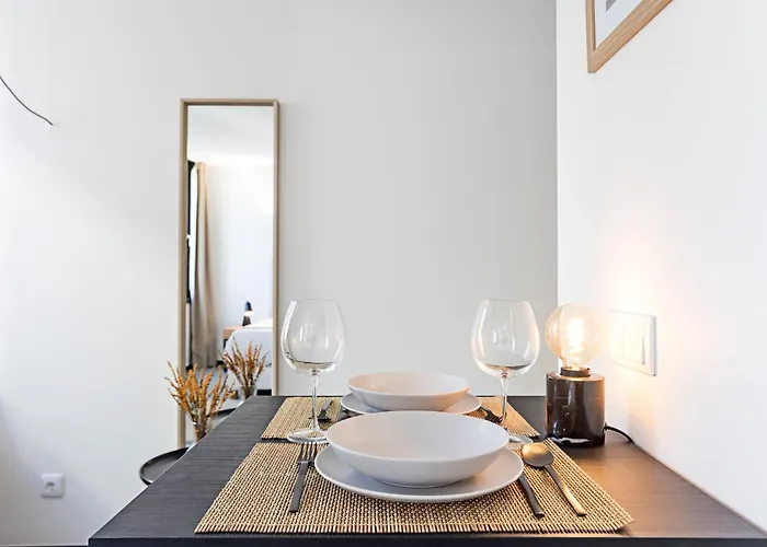 Regras & Garden By Benefit Collection A Porto