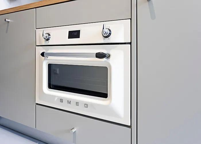 Regras & Garden By Benefit Collection A * Oporto