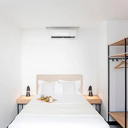 Regras & Garden By Benefit Collection A * Oporto