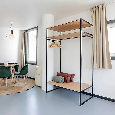 Regras & Garden By Benefit Collection A Oporto