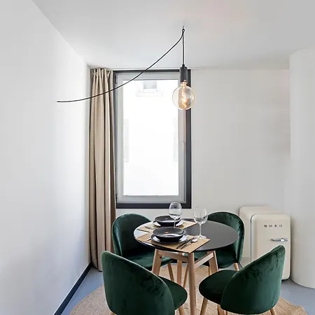 Regras & Garden By Benefit Collection A Oporto