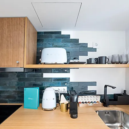 Regras & Garden By Benefit Collection A Oporto